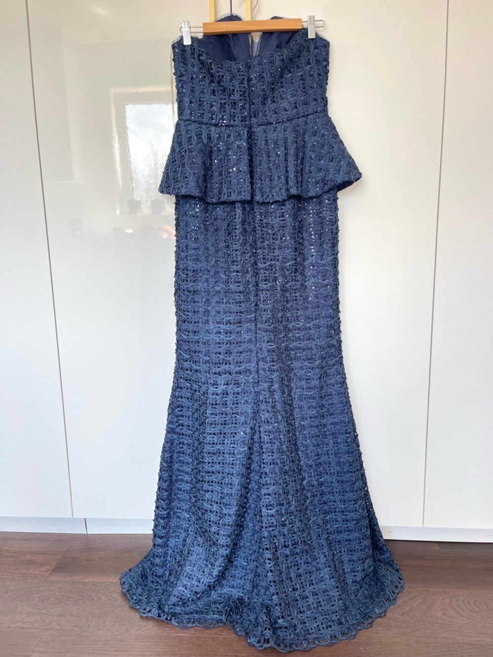 ALEXANDER BY DAYMOR Style #977 Strapless Navy Peplum Sequin Evening Gown small - Picture 4 of 10